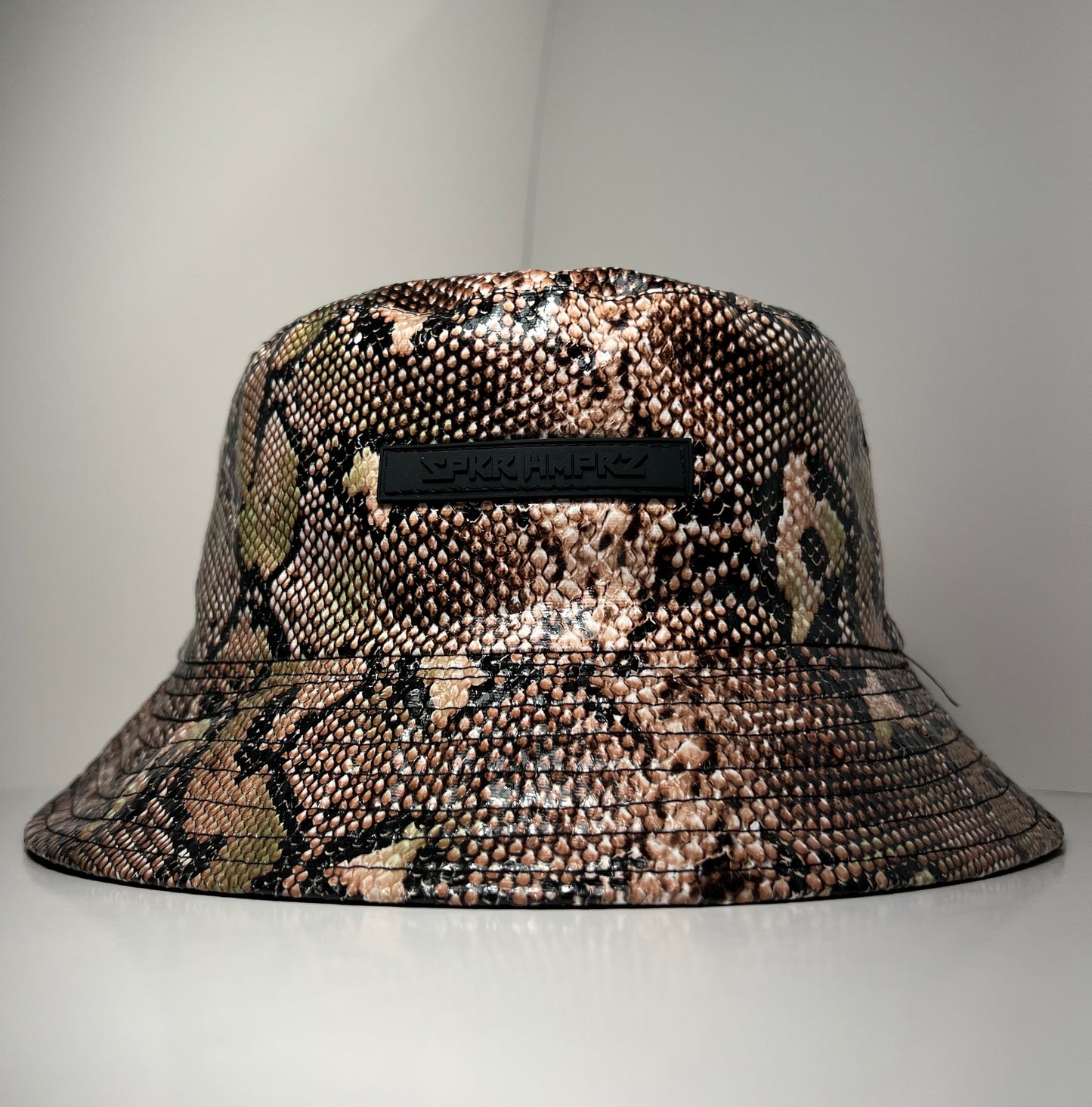 SNAKESKIN BUCKET HAT