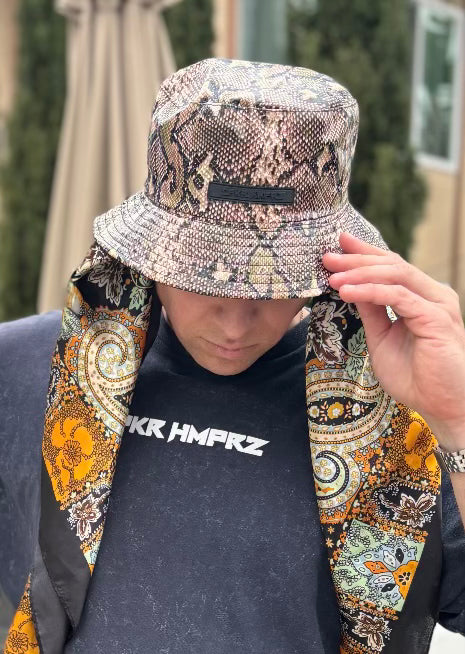 SNAKESKIN BUCKET HAT